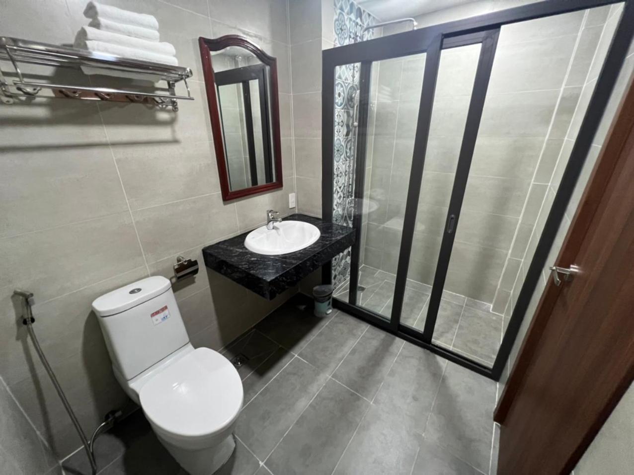 Hanh Trang Hotel Хошимин Экстерьер фото