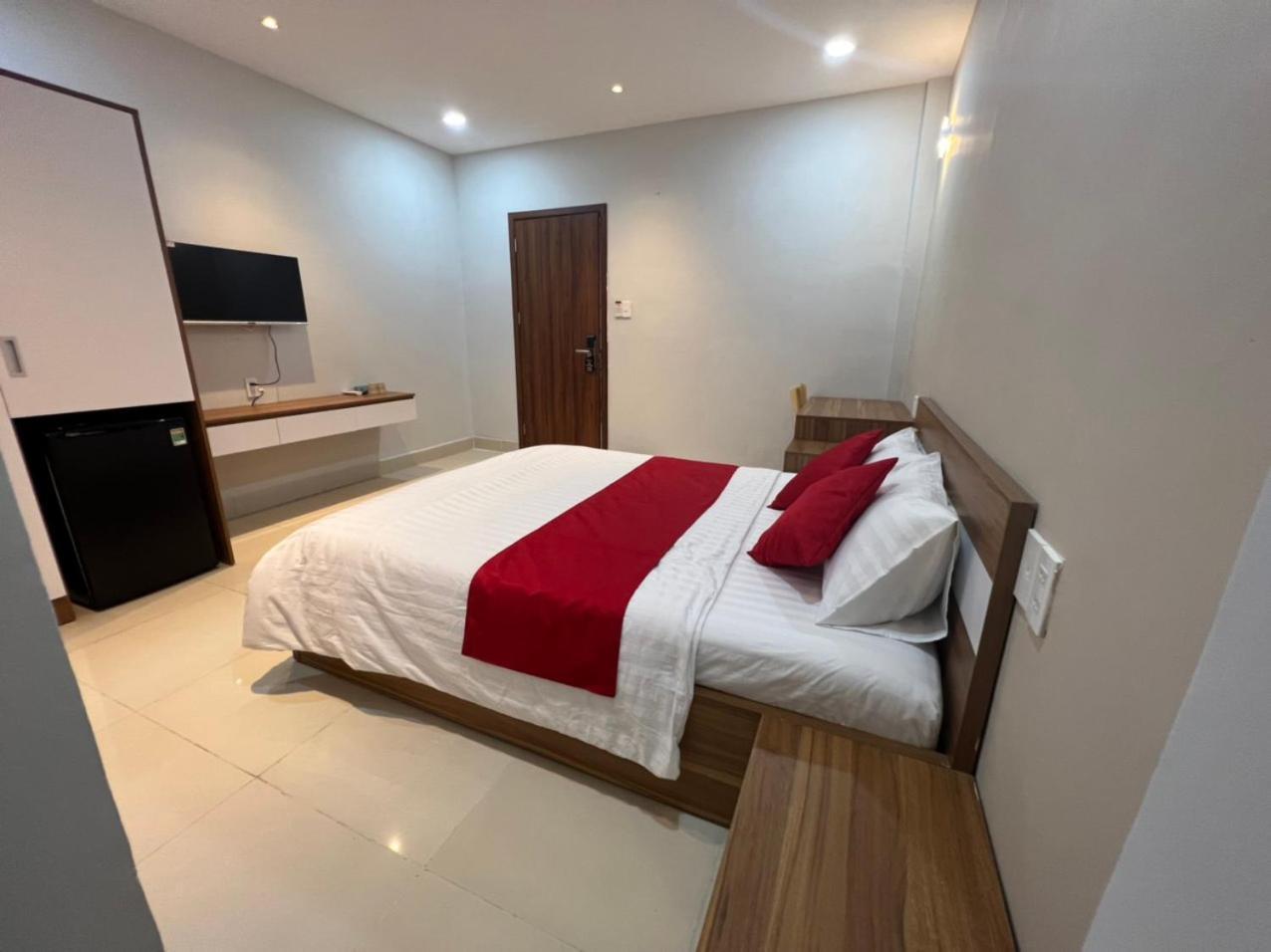 Hanh Trang Hotel Хошимин Экстерьер фото